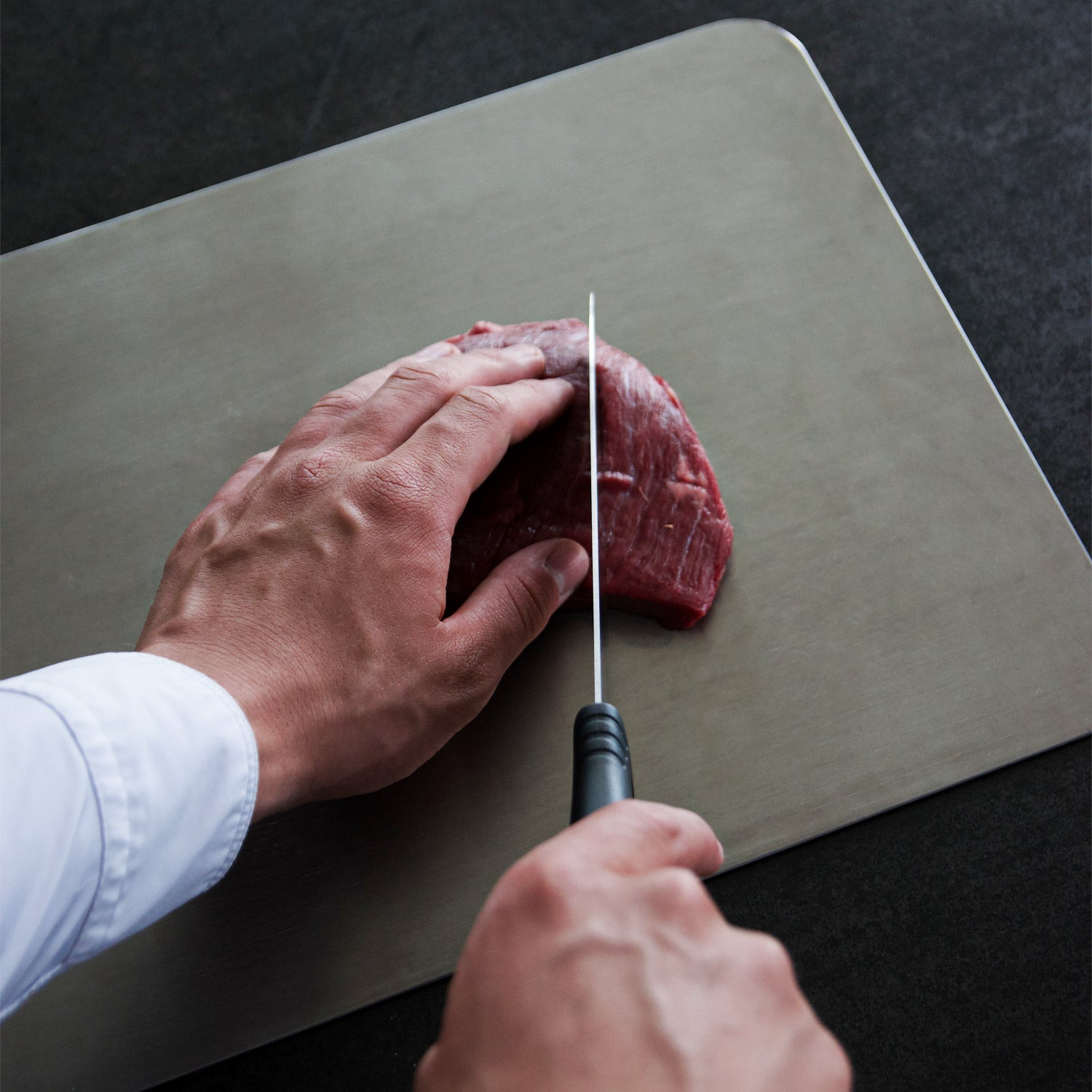 KiraCut – 100% Pure Titanium Cutting Board