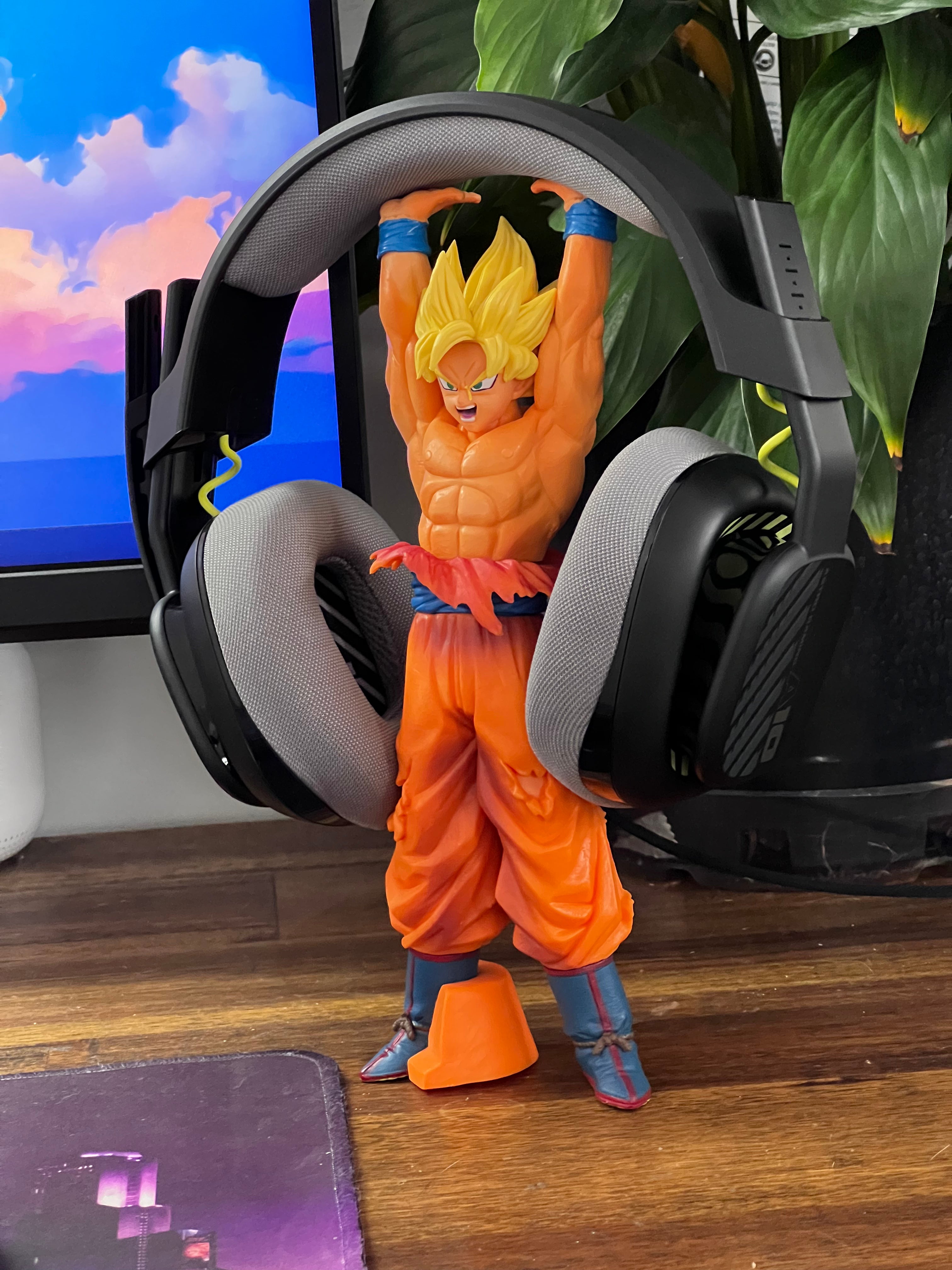 25cm DRAGON BALL Z GOKU HEADPHONE STAND