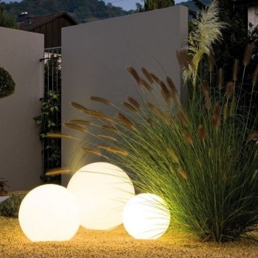 Spherical Garden Light