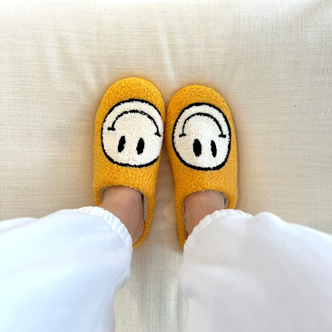 Happy Face Slippers – BUY 1 GET 1 FREE