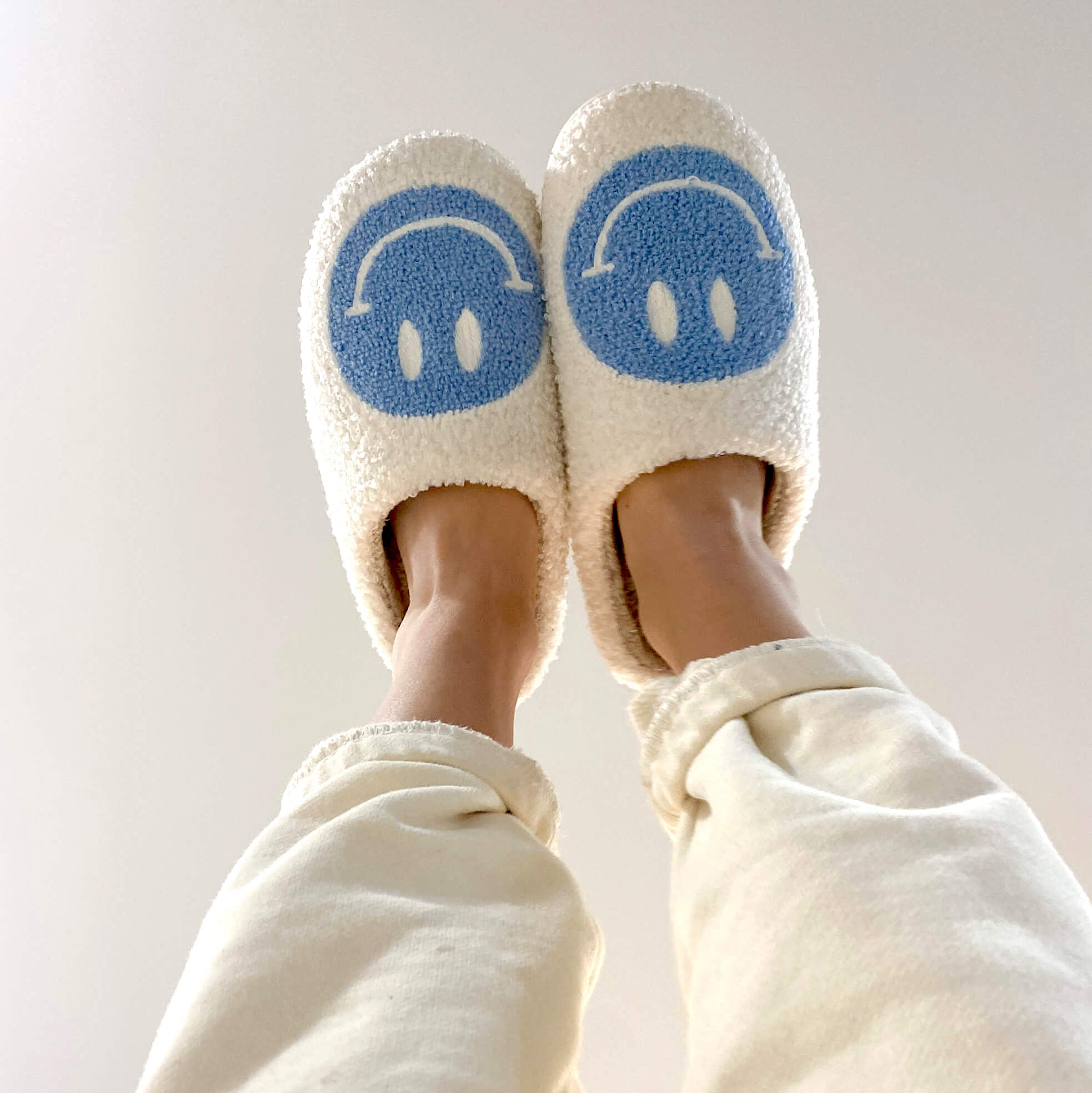 Happy Face Slippers – BUY 1 GET 1 FREE