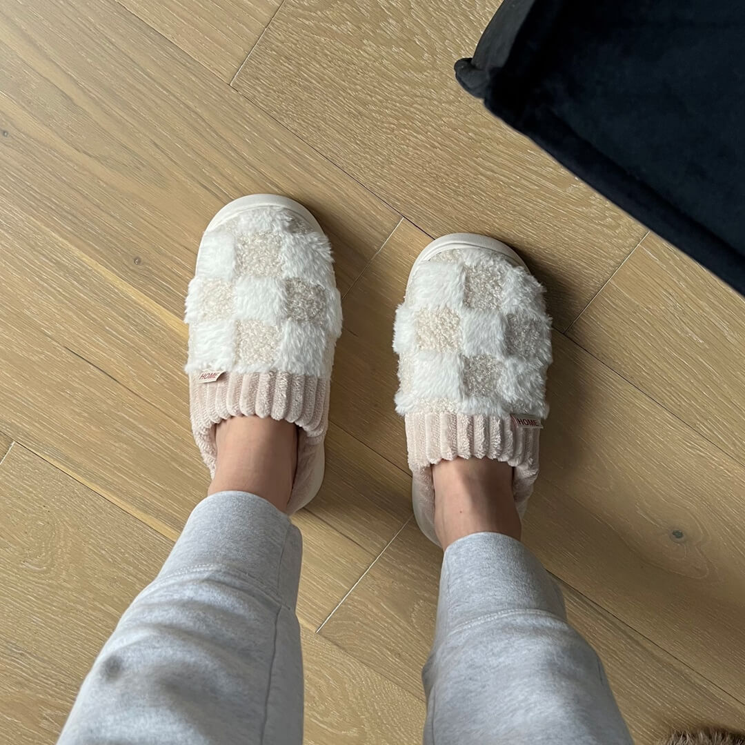 Nordic Fluffy Slippers – Buy 1 Get 1 Free