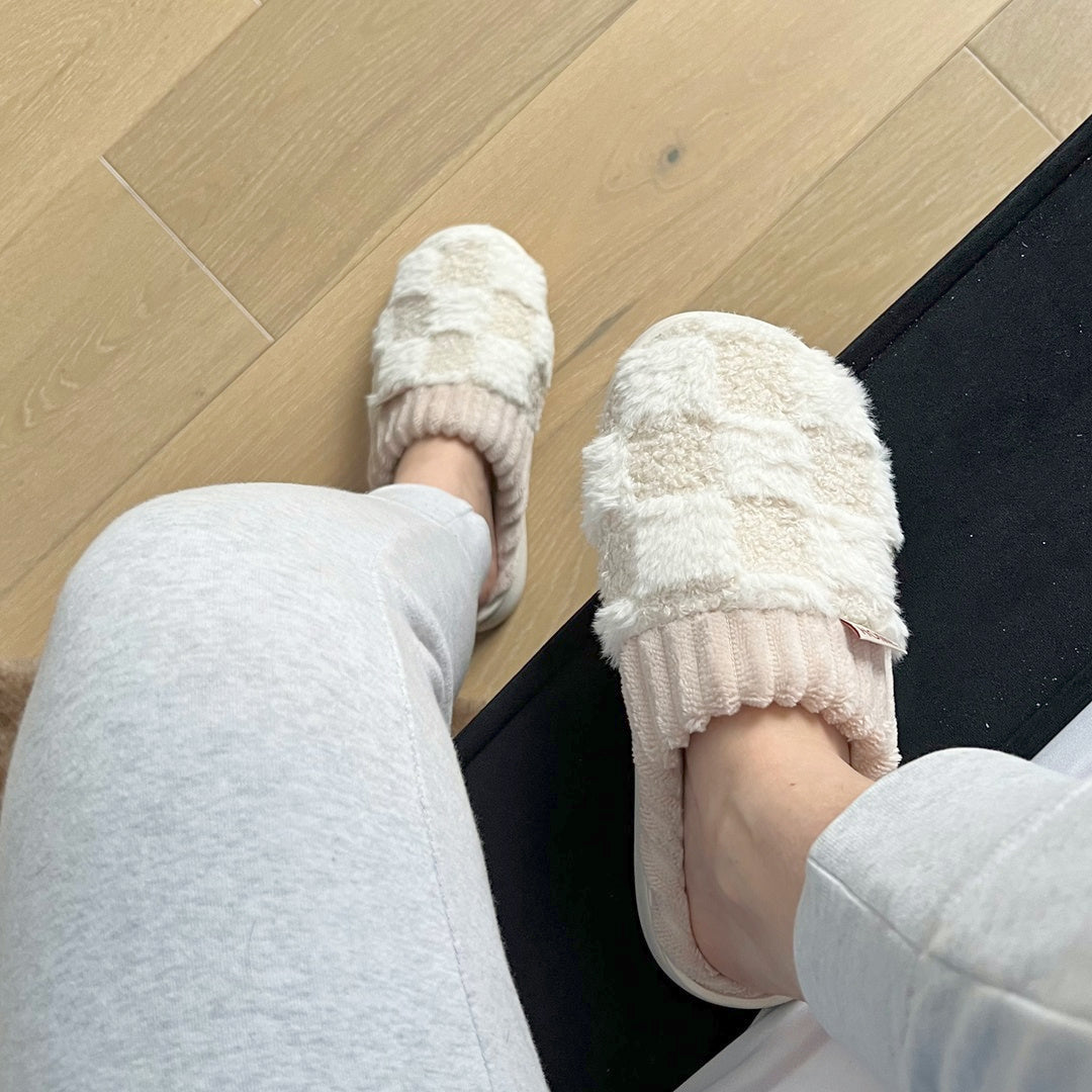 Nordic Fluffy Slippers – Buy 1 Get 1 Free