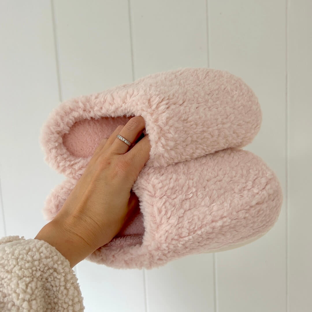 Nordic Plush Slippers – Buy 1 Get 1 Free