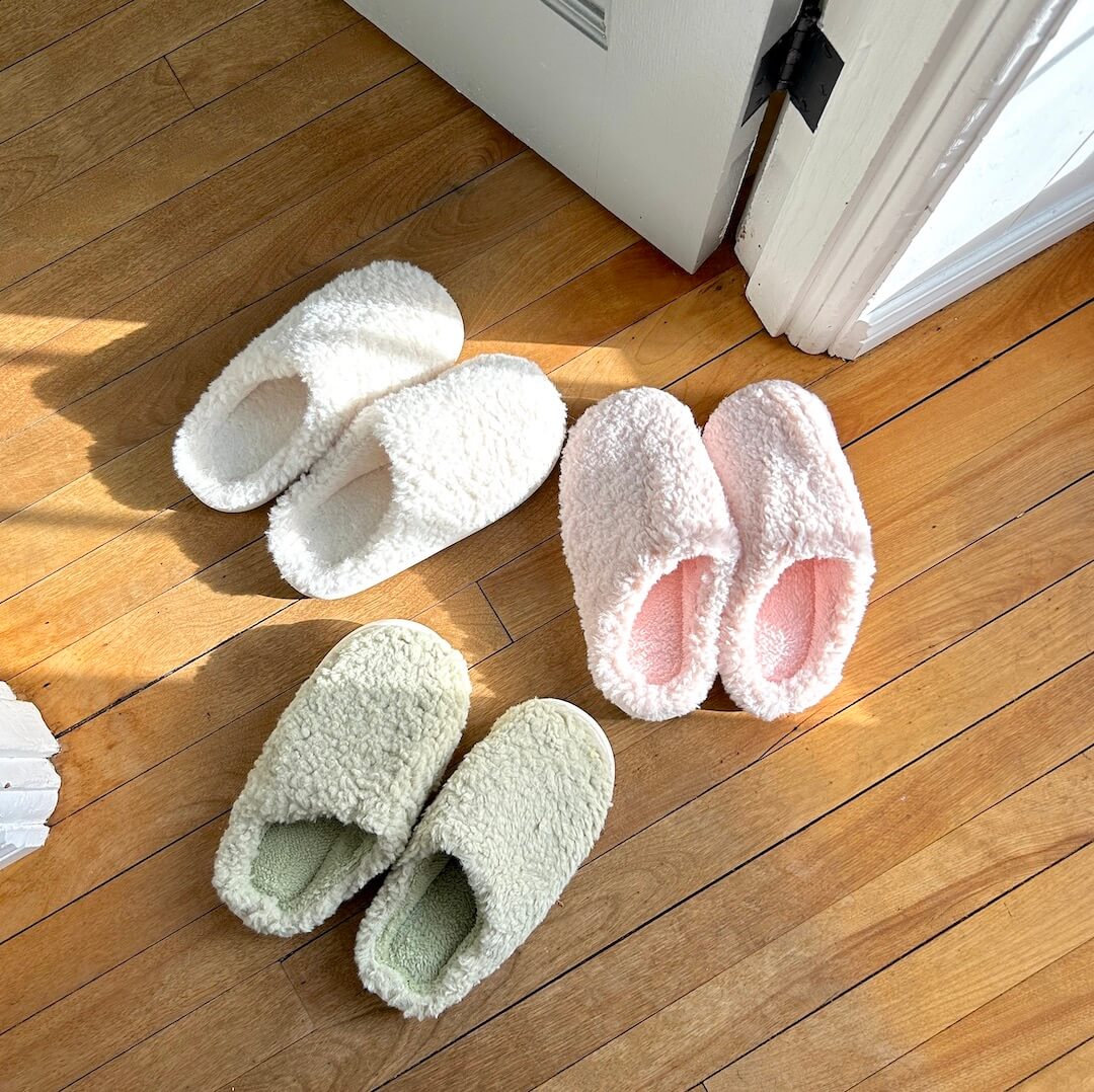 Nordic Plush Slippers – Buy 1 Get 1 Free